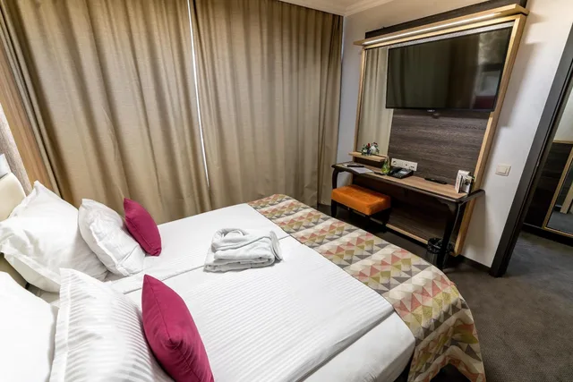 شقة بزنس بإطلالة على الحديقة، Hotel Zoo Sofia 1/10