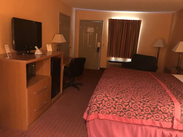 جناح استوديو بسرير كينج، Days Inn By Wyndham Franklin Ex Days Inn Franklin Ky 4/5
