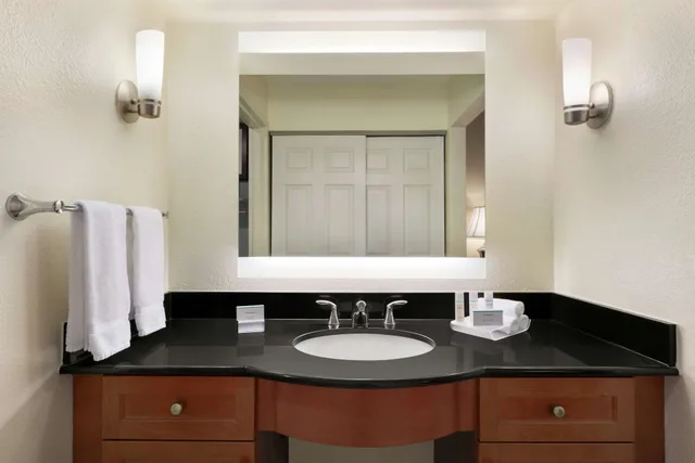 1 Bedroom, Suite, Homewood Suites By Hilton Dallas Park Central 2/2