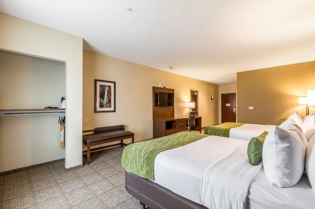 جناح بسريرين كوين مع أريكة، Comfort Suites St George - University Area 2/5