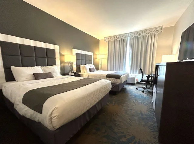 غرفة قياسية بسريرين كوين، Best Western Erie Inn & Suites 1/2