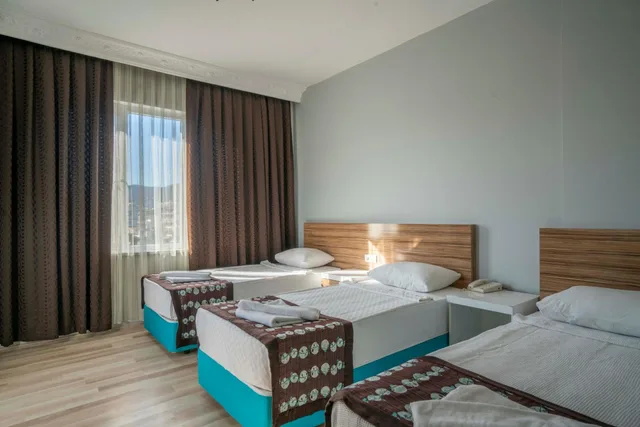 غرفة ثلاثية بشرفة، Aslan Corner Hotel 6/10