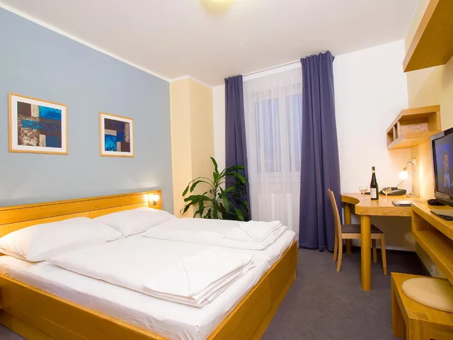 غرفة قياسية بسرير مزدوج أو سريرين منفصلين، BEST WESTERN Hotel Trend 3/10