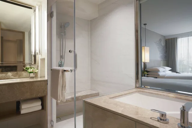 room, 2 double beds, Bangkok Marriott Marquis Queens Park 2/10