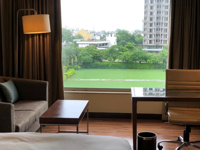 غرفة بسرير كينج، DoubleTree by Hilton Agra 3/9