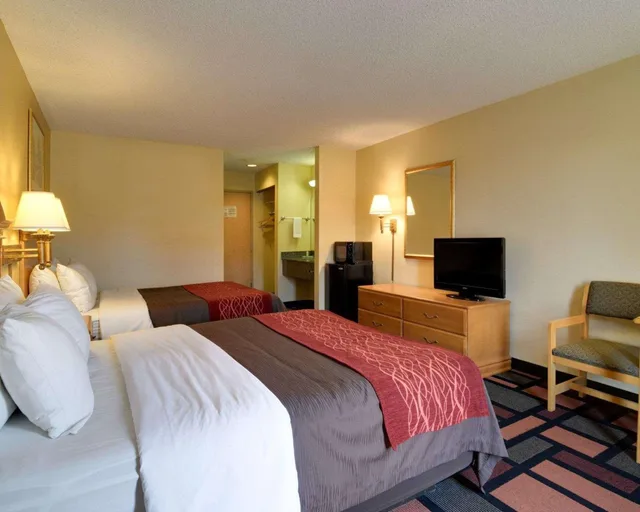 غرفة بسريرين كوين للمدخنين، Quality Inn & Suites Malvern 2/2