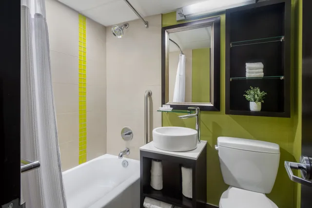 غرفة بسريرين كوين، Crowne Plaza Kitchener Waterloo 5/6