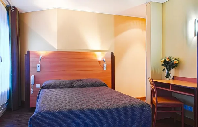 Room, Double Bed, Hotel Du Lion 2/2