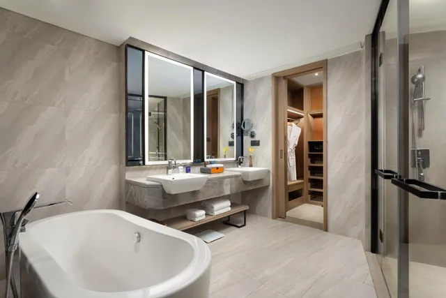 جناح بسرير كينج بغرفة نوم واحدة، voco Shanghai Hongqiao Hub by IHG 8/9