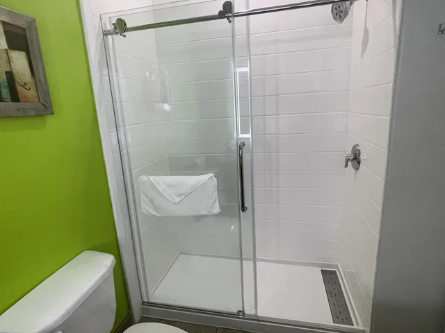 جناح عائلي بسريرين كينج بغرفتي نوم، La Quinta Inn Suites Raymondville 7/7