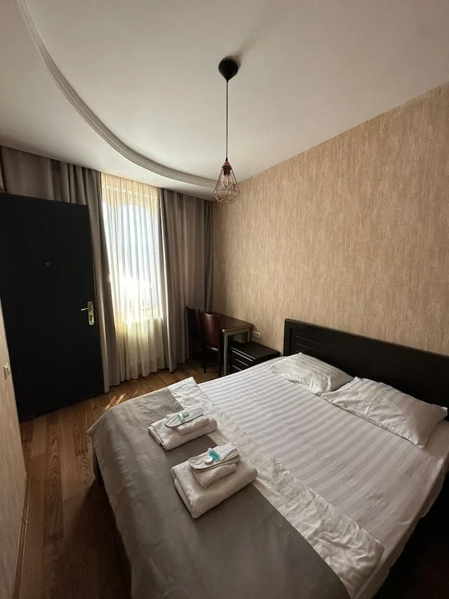 غرفة اقتصادية بسرير مزدوج، Piano Hotel 1/1