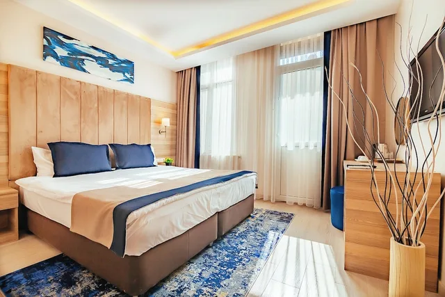 غرفة سوبيريور بسرير كوين، Comfort Beige Hotel 5/10