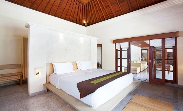 2 Bedrooms, Royal, Grand, Pool, Villa, 2 King Beds، Alindra Villas and Spa 1/4