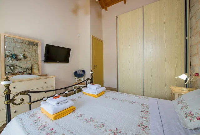 فيلا سوبيريور بسرير كوين وسريرين منفصلين بغرفتي نوم مع أريكة بمسبح خاص، Villa Constancia 9/10