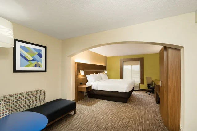 غرفة قياسية بسرير فردي، Holiday Inn Express Hotel Suites Louisville East 2/7