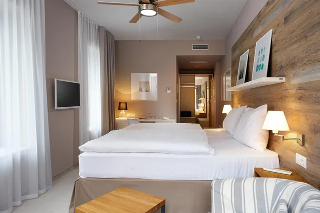 Superior, King Bed, Golf Course View, Balcony, Cihelny Golf & Wellness Resort 2/7