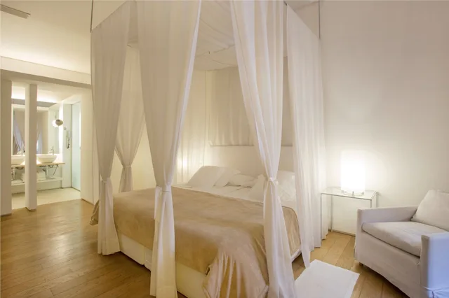 غرفة ديلوكس بسرير كينج، Hotel Convent De La Missio Luxury Boutique Hotel - Adults Only 6/10