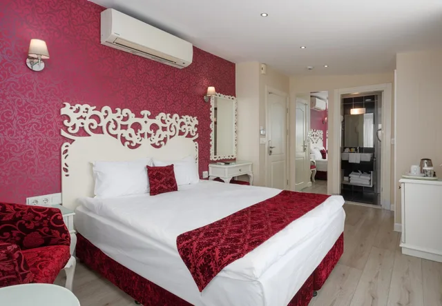 غرفة ديلوكس بسرير مزدوج بإطلالة على البحر بشرفة، DREAM BOSPHORUS HOTEL 4/6