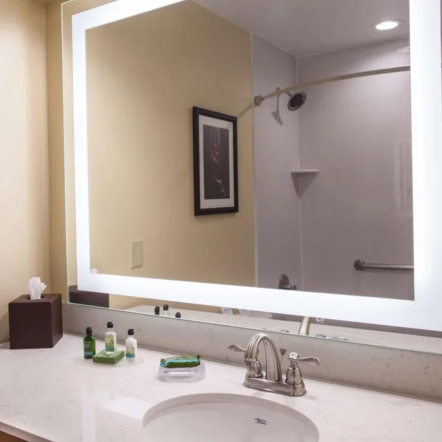 غرفة بسرير كينج بإطلالة على المسبح، Best Western Plus Inn Of Williams 4/4
