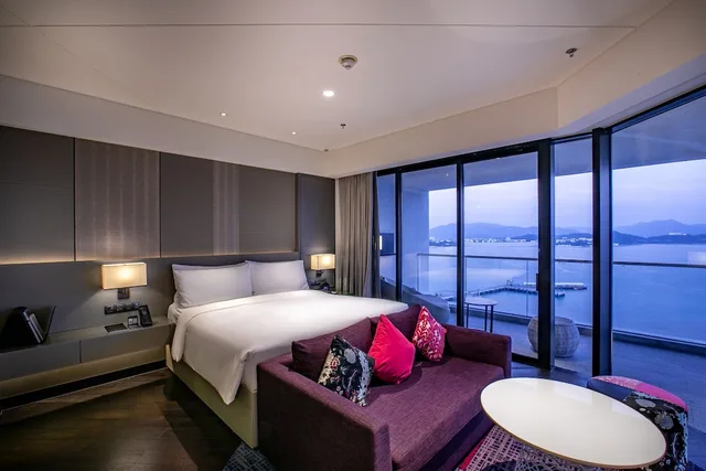 Fabulous, King Bed, Ocean View، The Shanhaitian Resort Sanya Autograph Collection 2/3