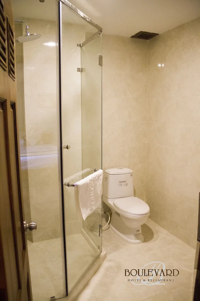 غرفة سوبيريور بسرير مزدوج بإطلالة على المسبح، Boulevard Hotel 4/4