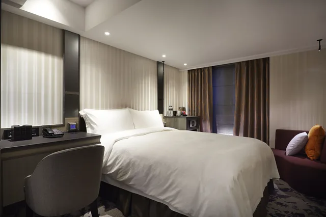 Deluxe, Queen Bed, Balcony, Tango Inn Taipei Ximen 2/5
