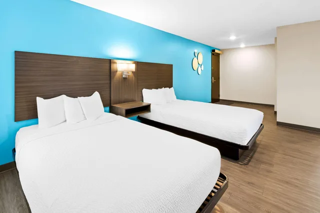 غرفة بسريرين كوين لذوي الإعاقة، Howard Johnson by Wyndham Thunder Bay 1/4