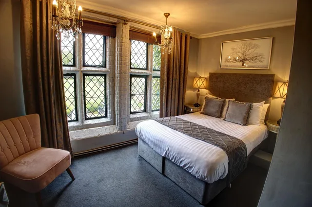 غرفة قياسية بسرير مزدوج، Seckford Hall Hotel Spa 2/4