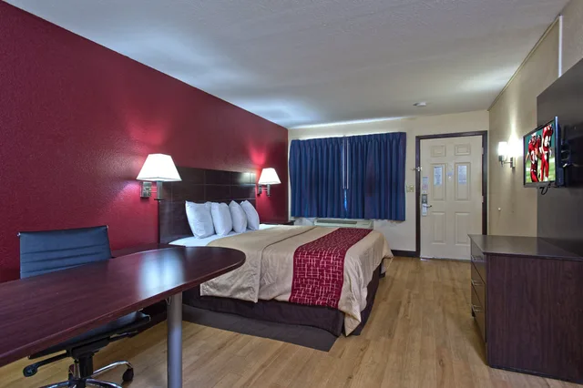 غرفة قياسية بسريرين كوين لذوي الإعاقة، Red Roof Inn Corpus Christi South 2/5
