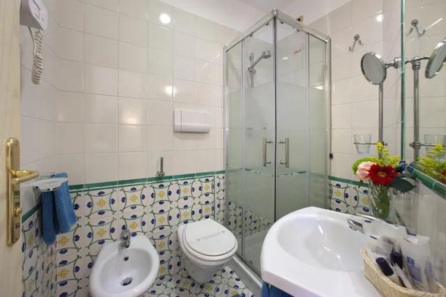 غرفة قياسية رباعية بسرير مزدوج وسرير بطابقين، Del Mare 5/5