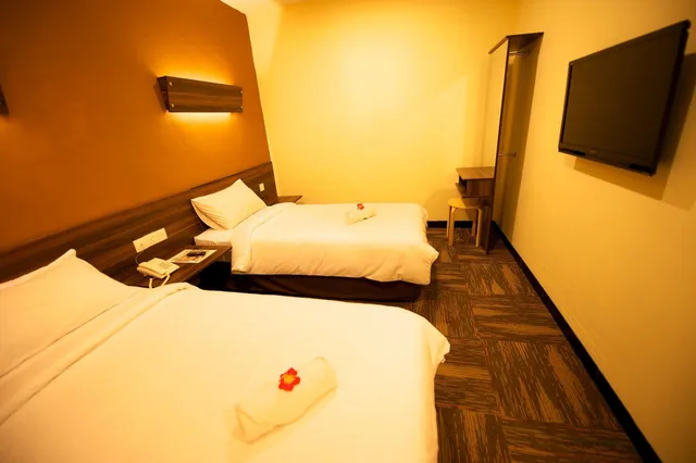 Standard, Queen Bed, No Window، De Botani Hotel 2/2