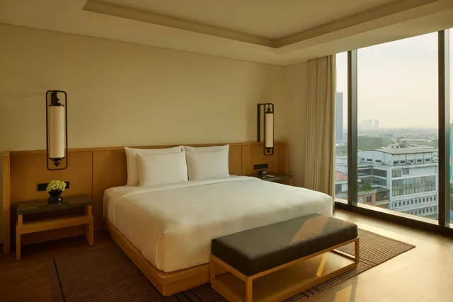 Wijaya Suite، Hotel Tentrem Jakarta 3/8
