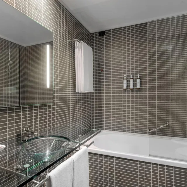 غرفة قياسية بسرير كينج، Ac Hotel Vicenza By Marriott 5/9