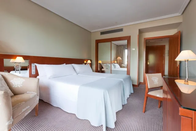 جناح جونيور بشرفة، Hotel Madrid Alameda Aeropuerto, Affiliated by Melia 9/10