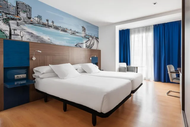 غرفة بسريرين منفصلين مع سرير إضافي، Eurostars Blue Coruna 3/10