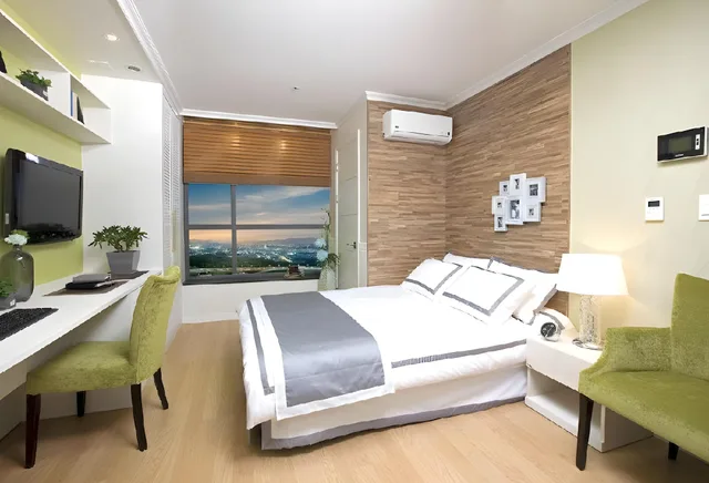 غرفة ديلوكس بسريرين منفصلين وسرير مزدوج وسرير فردي، Good Morning Residence Hotel Hue 1/1