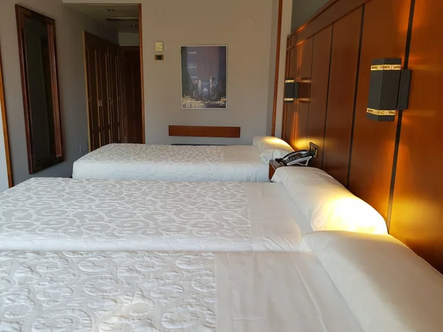 غرفة أساسية ثلاثية بسريرين منفصلين، Hotel Condestable Iranzo 8/10
