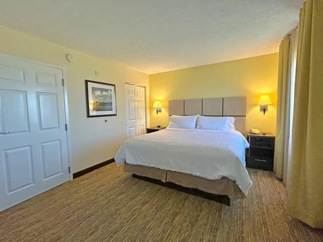 غرفة بسريرين كينج، Candlewood Suites Indianapolis Downtown Medical District 4/8