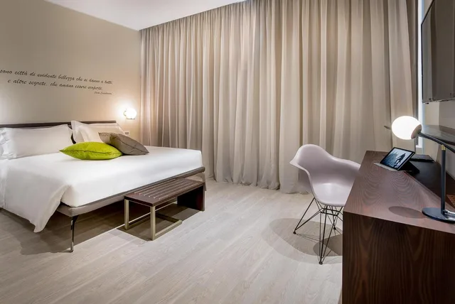Roof Top, Double Bed، Canada 1/4