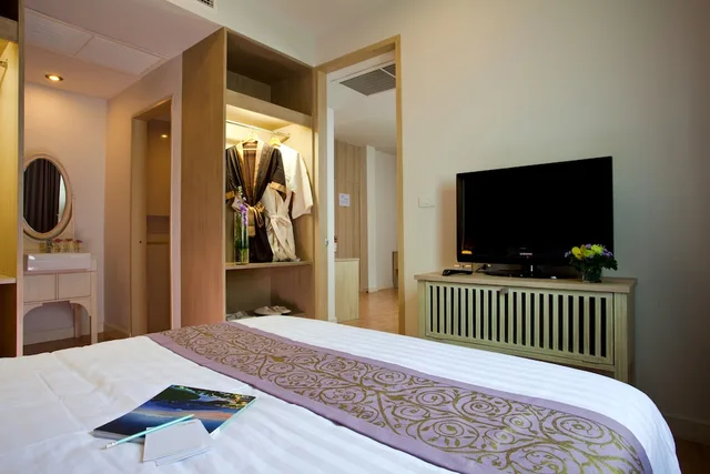 Junior Suite, Double Bed, Pool Wing، Trang Hotel Bangkok 3/4