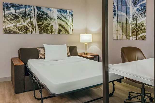 جناح بسرير كينج مع أريكة، Springhill Suites Denver North Westminster 2/10