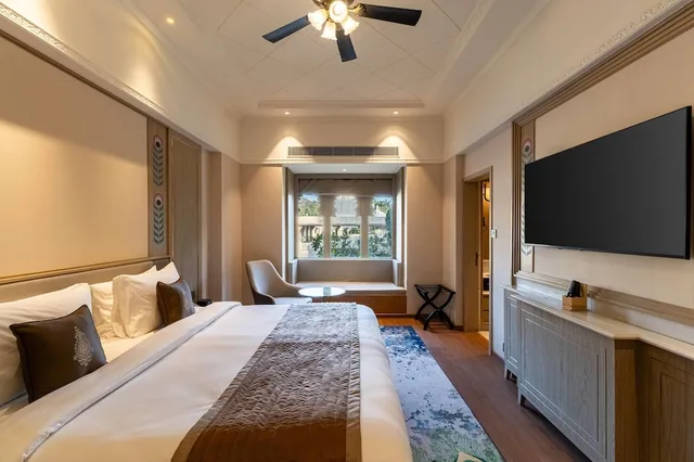 Heritage, Palace, King Bed, Hill View، Wyndham Grand Udaipur Fateh Sagar Lake 1/8