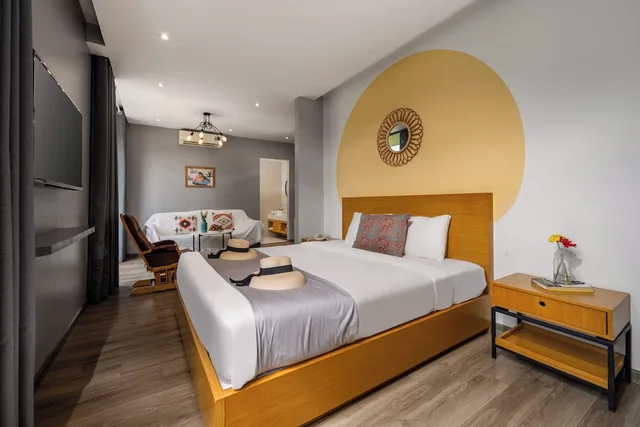 غرفة ديلوكس بسرير كينج بشرفة، Sanayen Villa & Residences 1/5