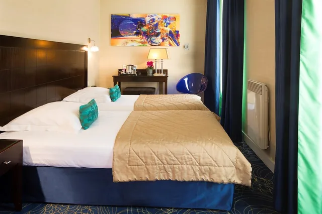 غرفة سوبيريور بثلاثة أسرّة، Best Western Anjou Lafayette Opera 2/4