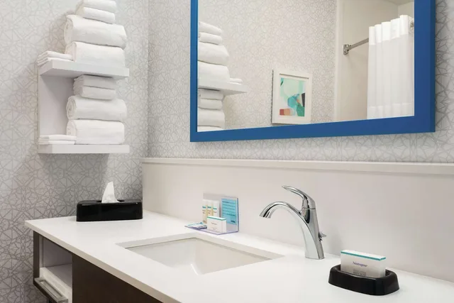 جناح بسريرين كوين، Hampton Inn and Suites Ft Wayne North 4/4
