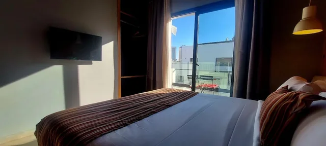 جناح تنفيذي بسرير كينج مع أريكة، Suite Loc 4/8