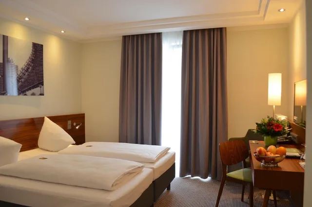 غرفة بسرير مزدوج، Augusten Hotel 1/10