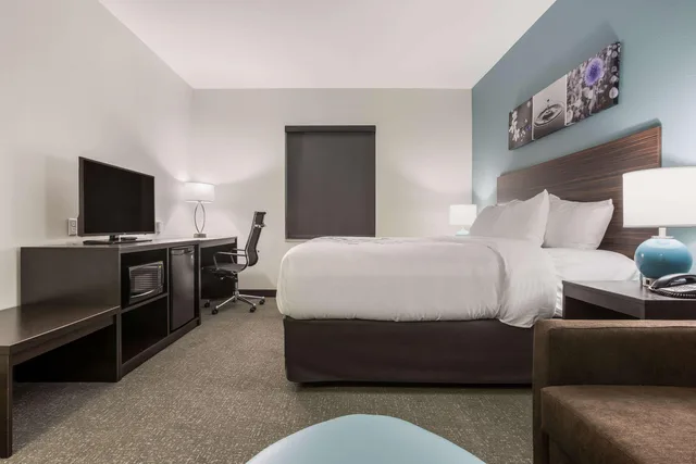 جناح بسرير كينج، Sleep Inn & Suites Webb City 1/3
