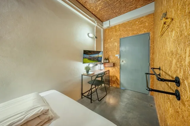 Standard, Double Bed, RALPH Bangkok 2/10