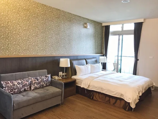 غرفة بسرير مزدوج بشرفة، Sun Moon Lake Bamboorock Garden 2/2
